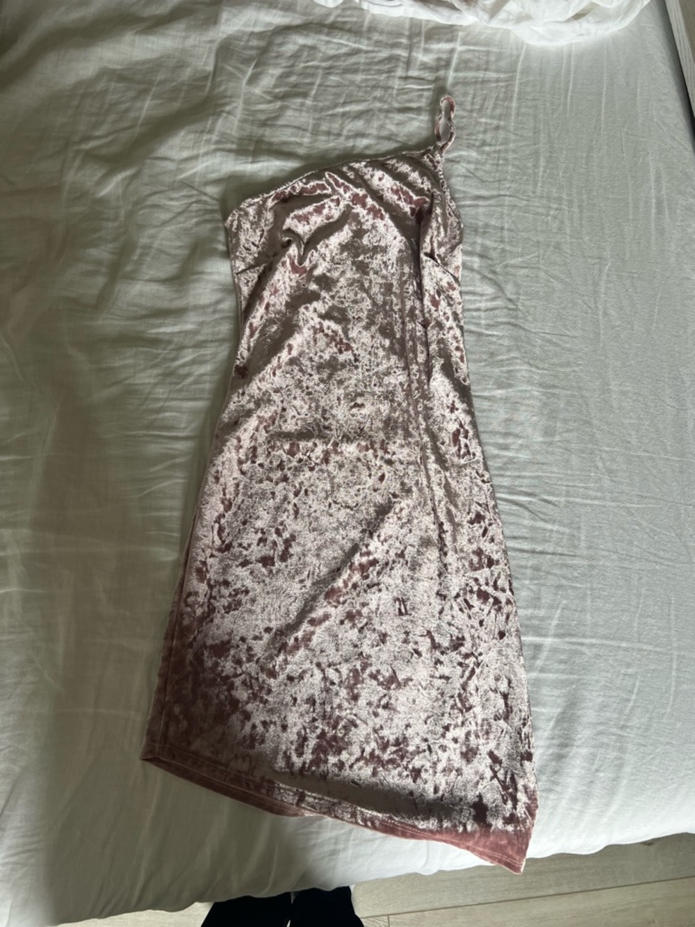 Charlotte Russe One-Shoulder Crushed Velvet Slip Dress in Blush